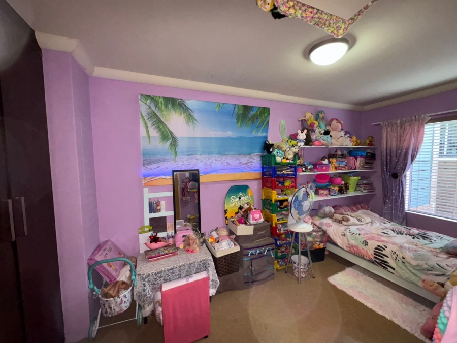 3 Bedroom Property for Sale in Safari Gardens North West